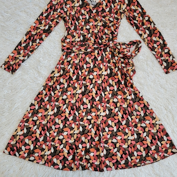 Talbots Long Sleeve Faux Wrap Midi Dress Sz 4P - Picture 6 of 9